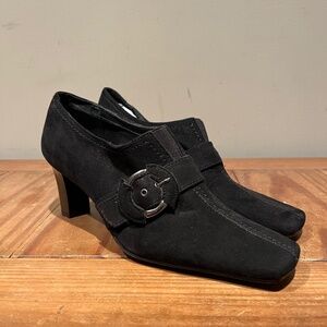 Liz Claiborne Suede ankle boot